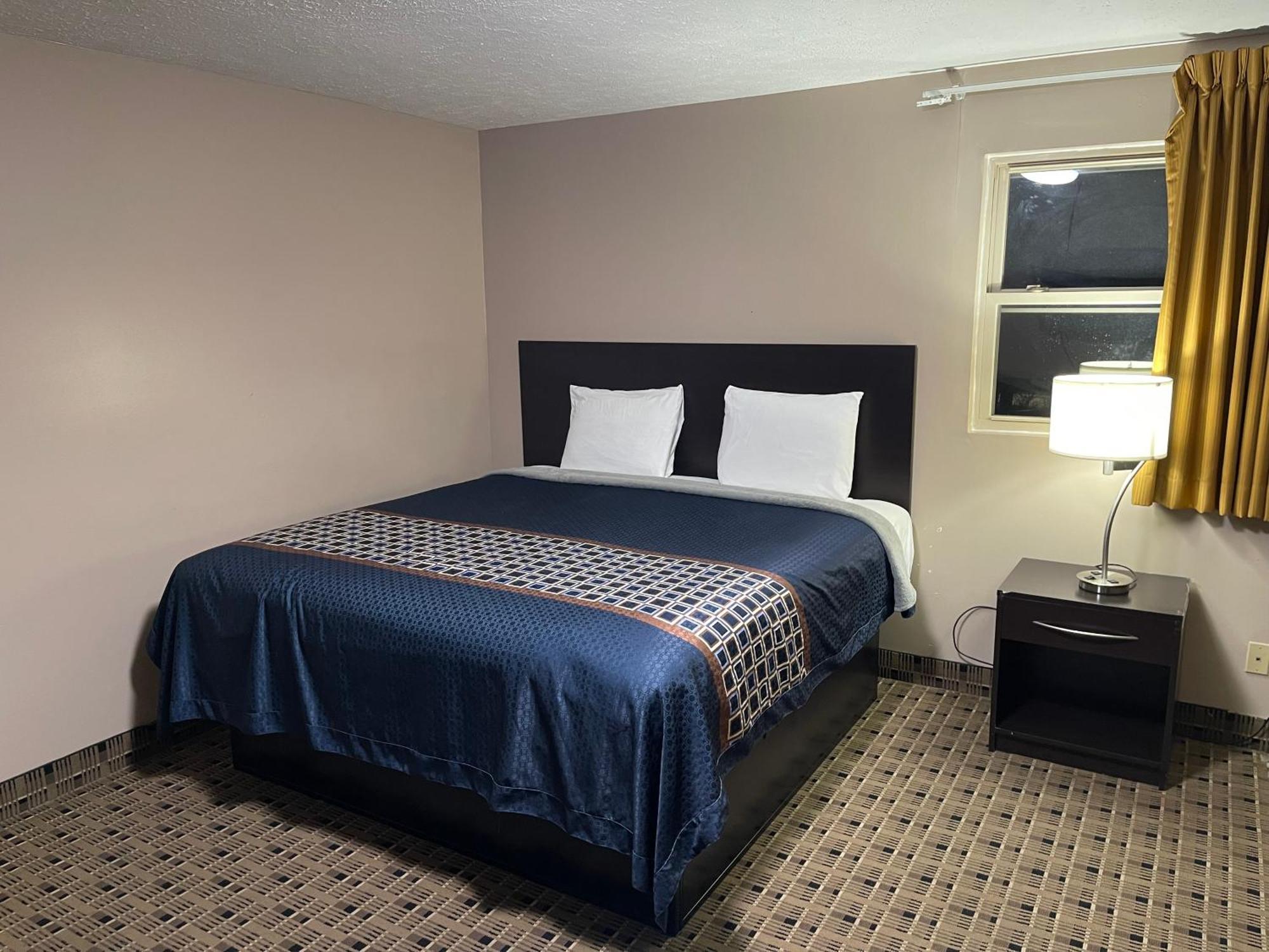 Economy Inn & Suites Ащабюла Екстериор снимка