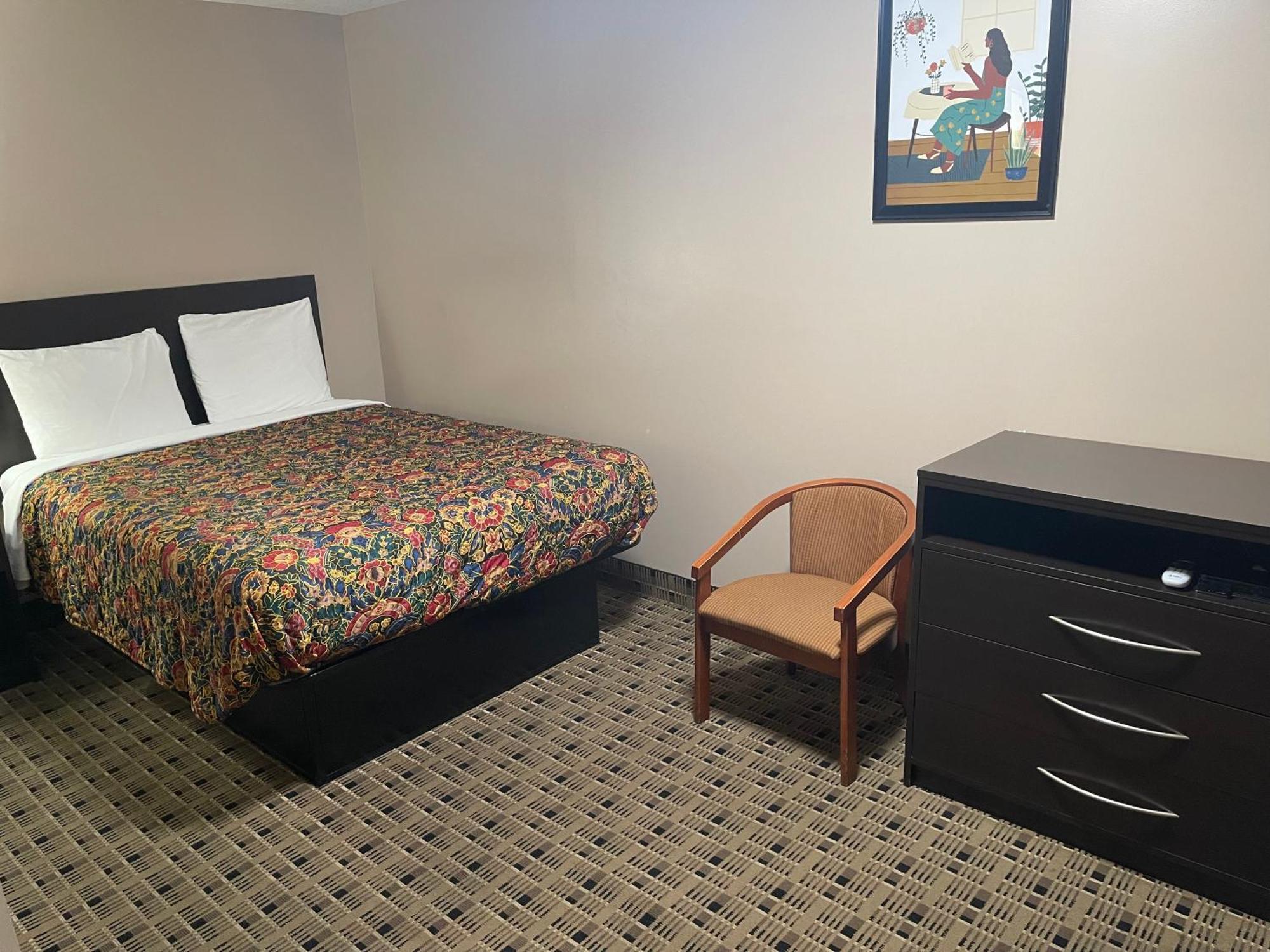Economy Inn & Suites Ащабюла Екстериор снимка